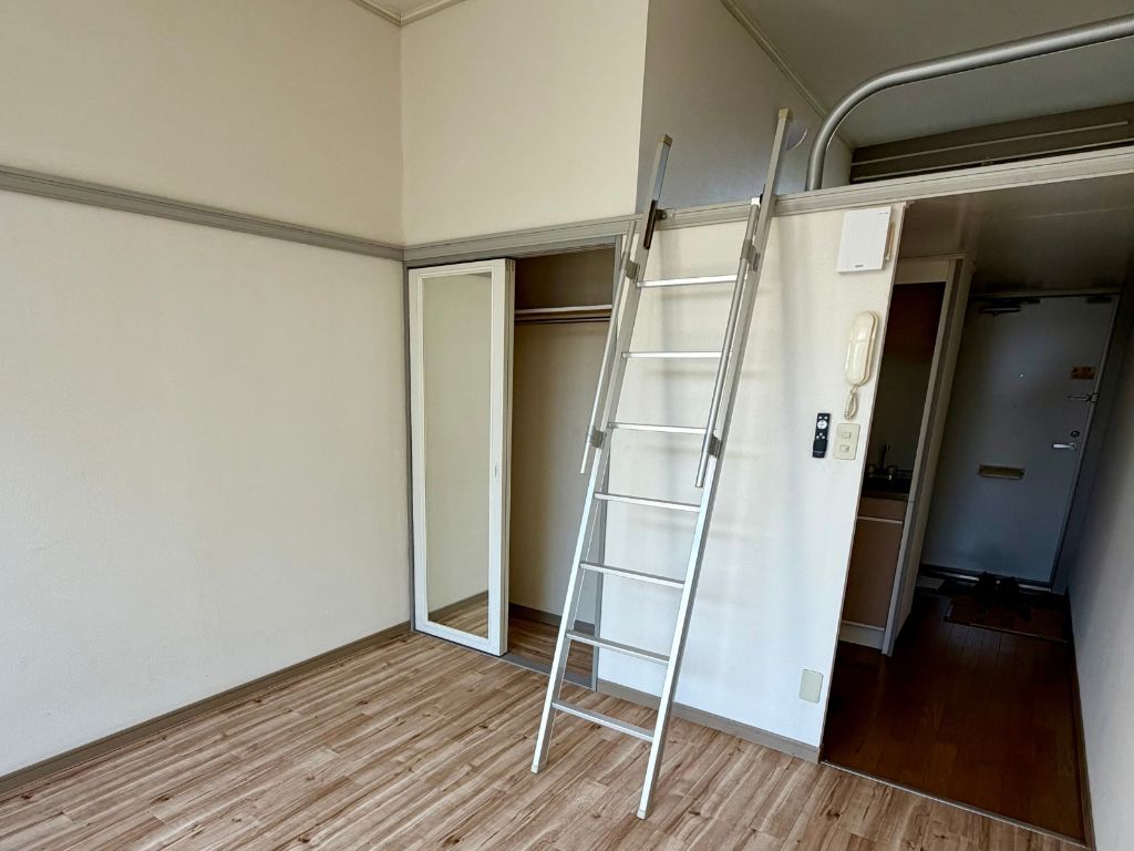 ロフト付き居室